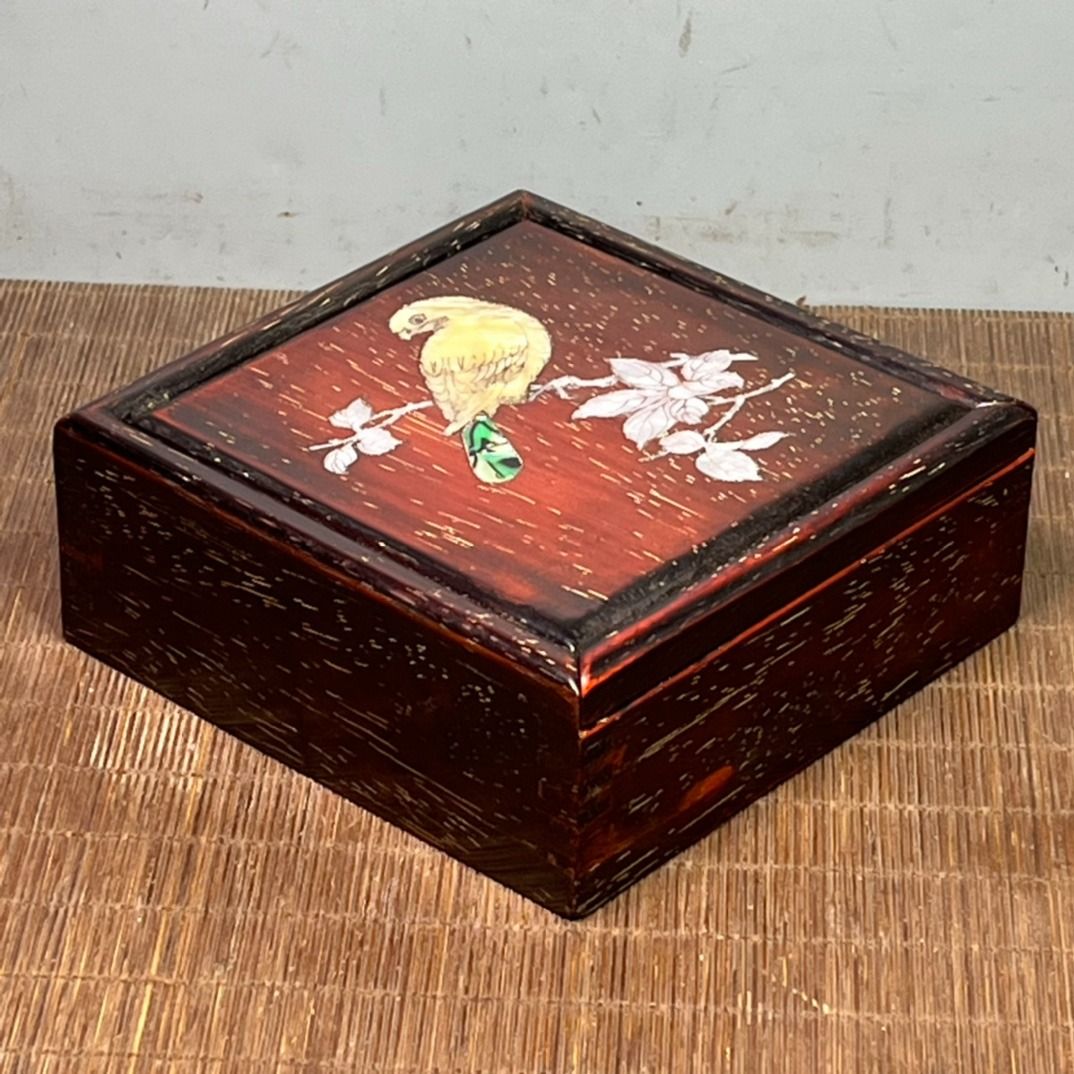 ▽鴻▽ 仕込も 檀木製 細密彫 貝殼嵌 彩繪 五福臨門紋 首飾 