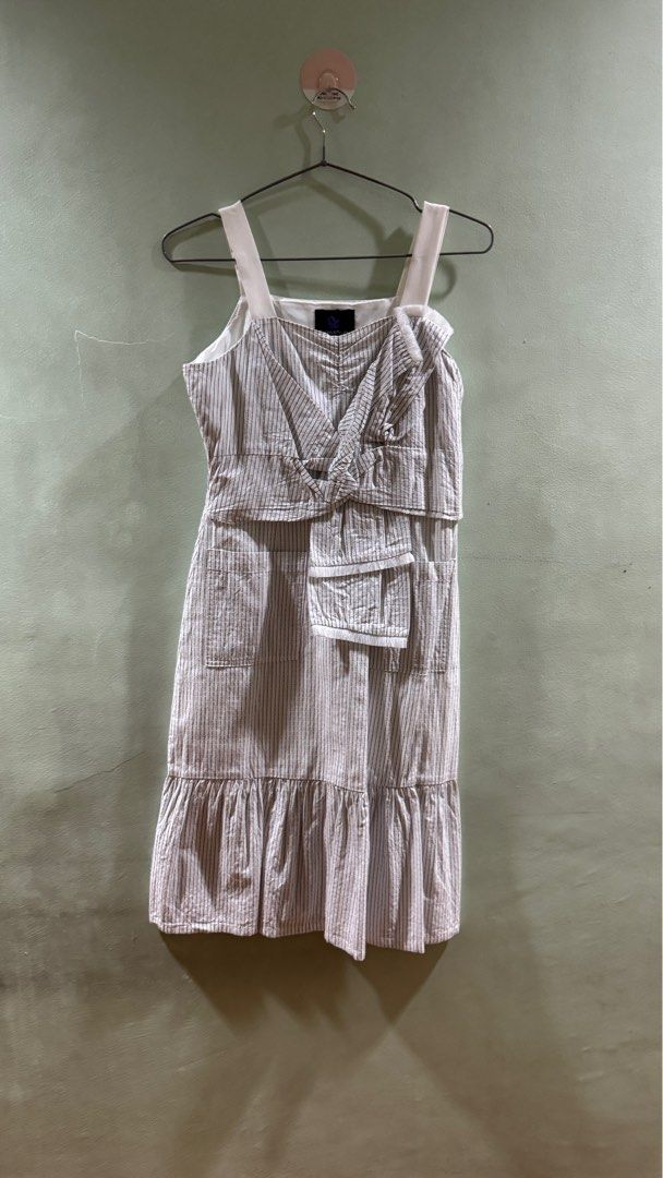 Plains and Prints Dress (Category: Dresses) located in Quezon City. Submitted by jooys (Listing ID 1354857710, Image 1). Description: .