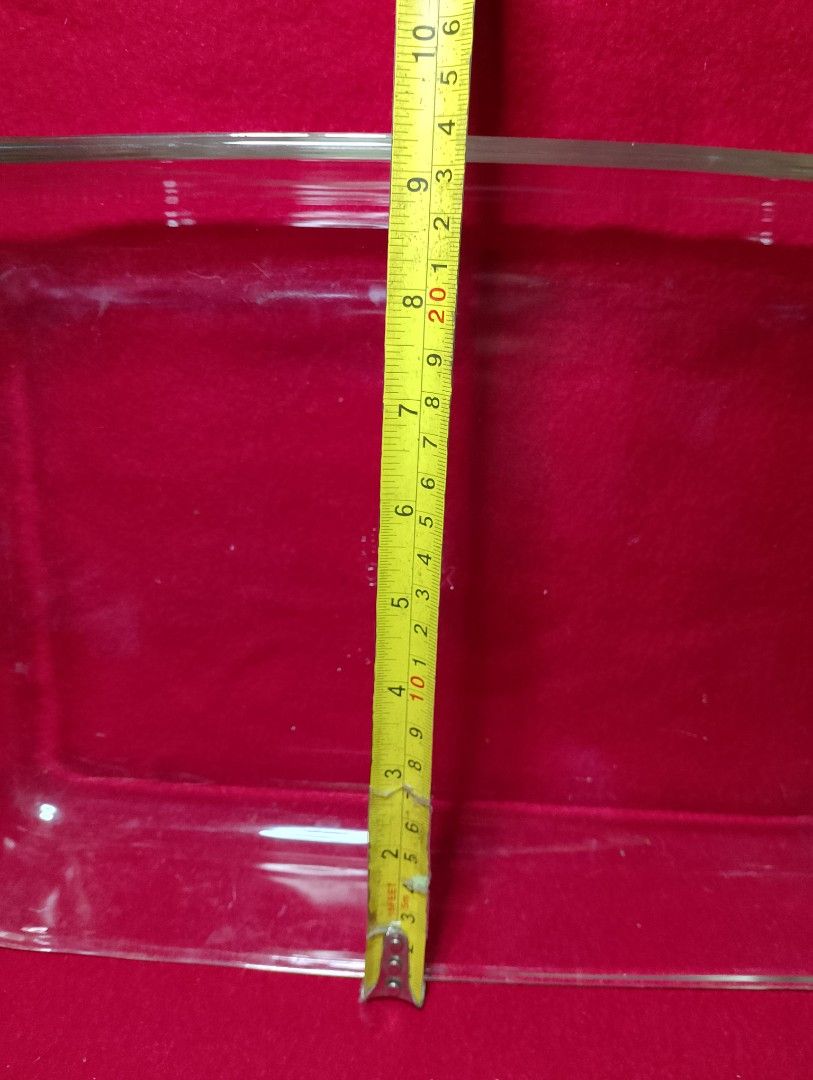 Pyrex Baking Dish (Category: Bakeware) located in Valenzuela. Submitted by buylaaaaa (Listing ID 1354765185, Image 3). Description: 1pc avail Unused Light scratches due to storage Handpicked Thrifted.