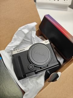 （分類：）位於 。 由 jimmyageekhk 提交（商品編號 1354733371，圖片 1）。簡介： 。