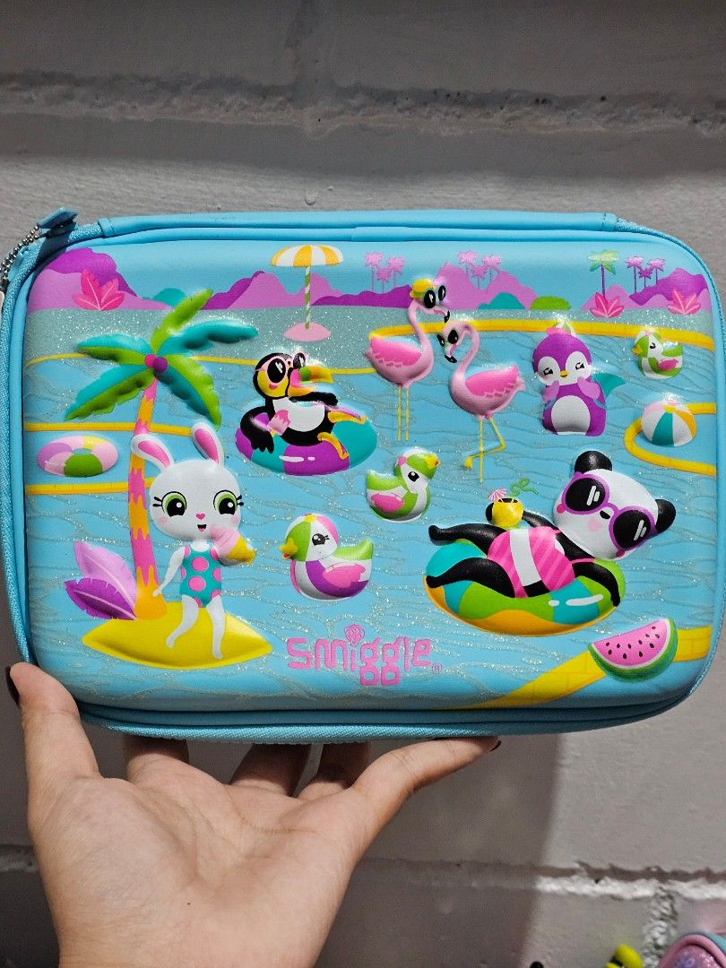 Smiggle Hardtop Pencil Case with 2 pcs pencils (Category: Stationery & School Supplies) located in Baguio. Submitted by thriftfinds_2600 (Listing ID 1354888397, Image 1). Description: Item in unused.No flaws. Check all photos for details. MOP: Gcash MOD: Flash.
