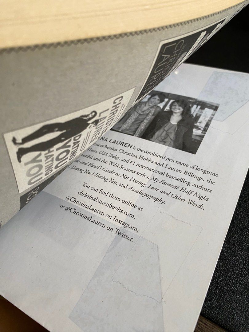 The Unhoneymooners (Category: Storybooks) located in Las Pinas. Submitted by ruegars (Listing ID 1354723868, Image 3). Description: If sure buyer, can get a discount RFS: bought a kindle .