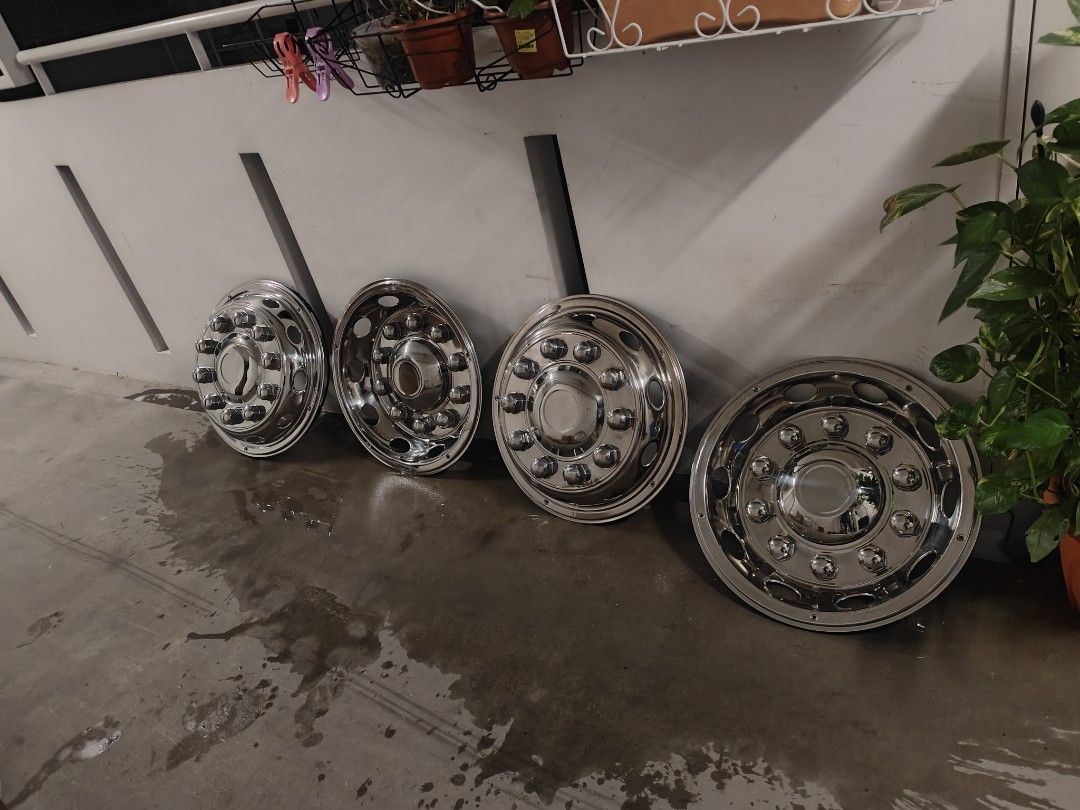 Trailer/ 10Ton/ Bus rim fullset, Car Accessories, Tyres & Rims on Carousell