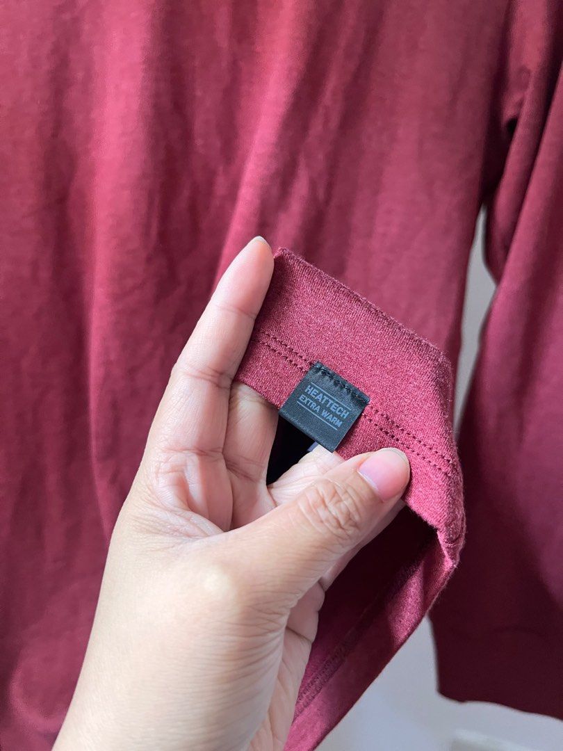 UNIQLO MEN Heattech Extra Warm (Category: Activewear) located in Caloocan City. Submitted by eunicepcn (Listing ID 1354893576, Image 2). Description: .