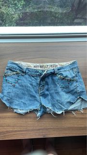(Category: ) located in . Submitted by wonbinshai49237 (Listing ID 1354753903, Image 1). Description: .