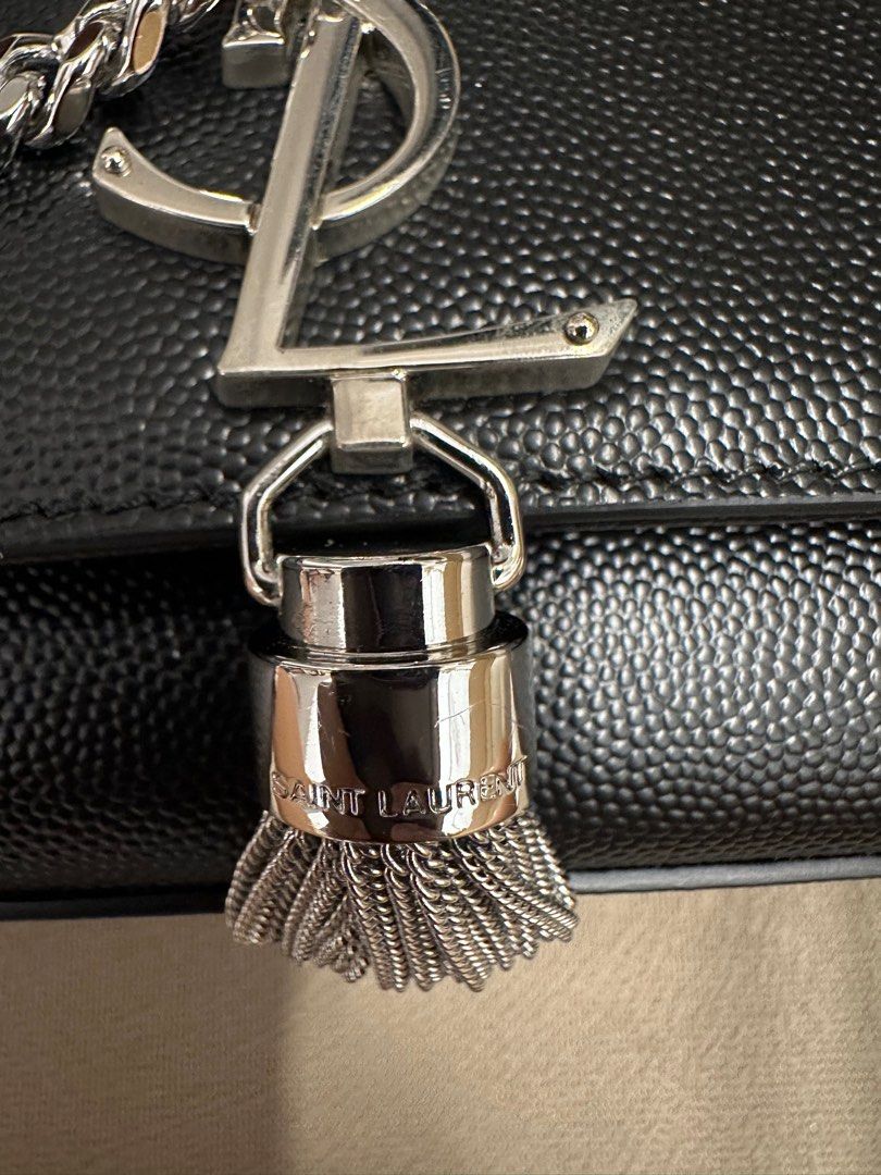 YSL KATE MEDIUM BLACK (Category: Luxury Bags & Wallets) located in Imus. Submitted by chocovanilla25 (Listing ID 1354758587, Image 3). Description: YSL Kate Medium Black Bag Super ganda Includes box dustbag.