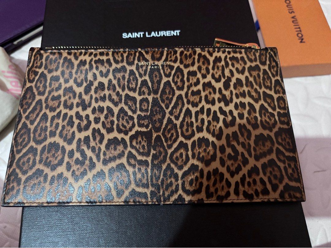 YSL pouch (Category: Luxury Bags & Wallets) located in Quezon City. Submitted by sassy1816 (Listing ID 1354725675, Image 2). Description: used onced .