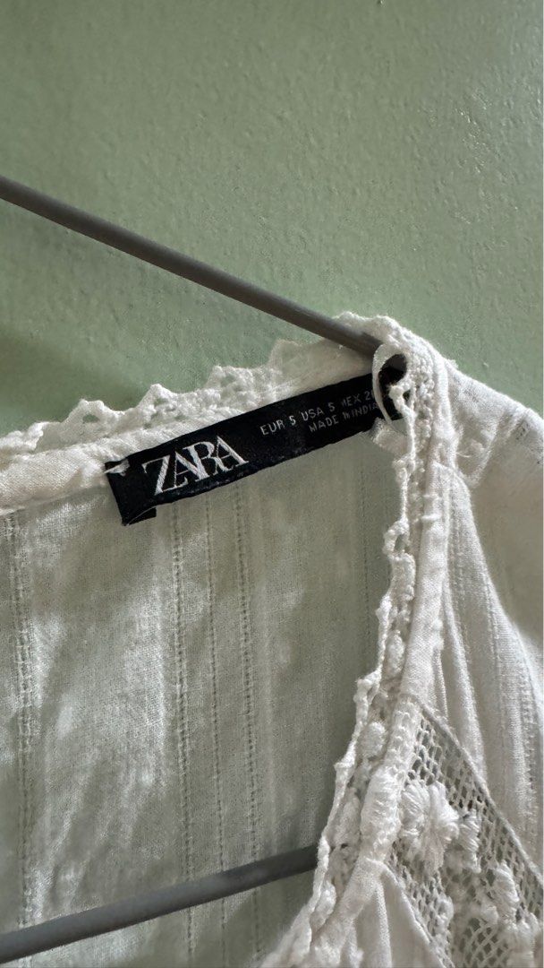 Zara Cortagecore Dress White (Category: Dresses) located in Quezon City. Submitted by jooys (Listing ID 1354859037, Image 3). Description: .