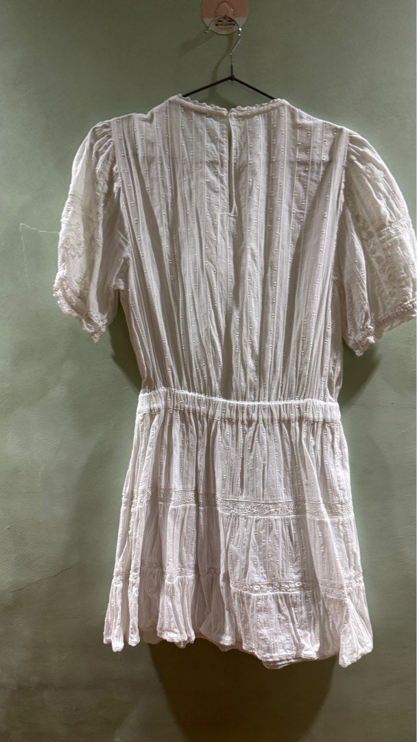 Zara Cortagecore Dress White (Category: Dresses) located in Quezon City. Submitted by jooys (Listing ID 1354859037, Image 2). Description: .