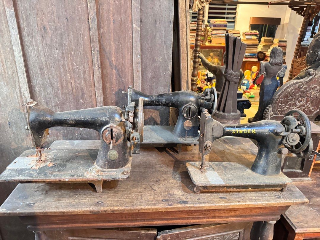3pcs singer sewing Machine (Category: Craft Supplies & Tools) located in Manila. Submitted by sinaunang_gamit (Listing ID 1354994247, Image 1). Description: 3pcs singer sewing Machine Take all for 6k only.