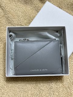 由 cl7077 (刊登 ID 1354708045，圖片 1) 提交，位於 的 (類別：)，說明：。