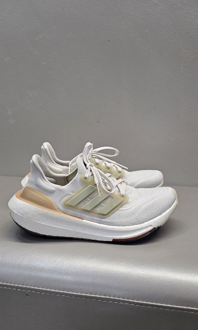 Adidas Ultraboost Light Running Shoes (Category: Sneakers) located in Quezon City. Submitted by shei.05 (Listing ID 1354955062, Image 2). Description: bought in Hongkong last 2023 around 10k rfs: not using that much price negotiable.