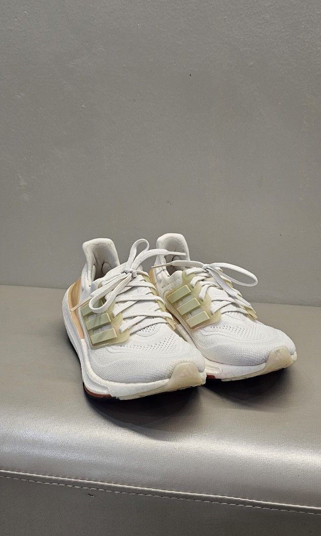 Adidas Ultraboost Light Running Shoes (Category: Sneakers) located in Quezon City. Submitted by shei.05 (Listing ID 1354955062, Image 1). Description: bought in Hongkong last 2023 around 10k rfs: not using that much price negotiable.