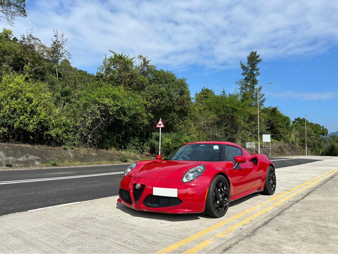 Alfa Romeo 4C 1.8 Turbo TCT（自動）62863130072451110