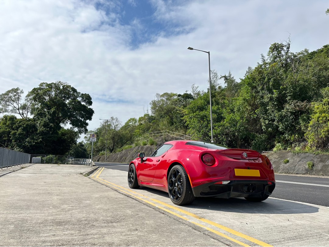 Alfa Romeo 4C 1.8 Turbo TCT（自動）62863130072451111