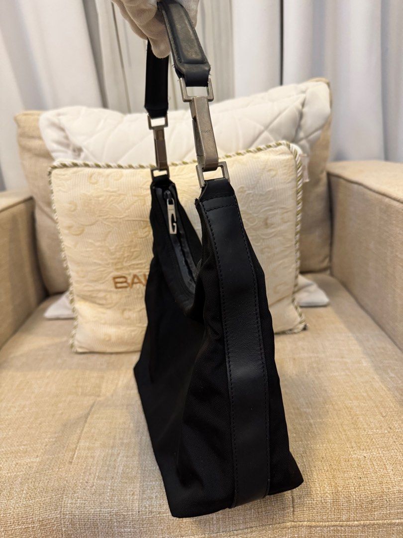 Authentic Gucci Small Kilikili shoulder bag (Category: Luxury Bags & Wallets) located in Quezon City. Submitted by teejaydavid26 (Listing ID 1355040521, Image 3). Description: Hi! I’m selling this Authentic Gucci Small Kilikili shoulder bag. Rank AB. Pwede pa sa maselan na buyer. Maganda and fresh pa Guaranteed Authentic! Money back Guarantee! Feel free to message me. Thank you.