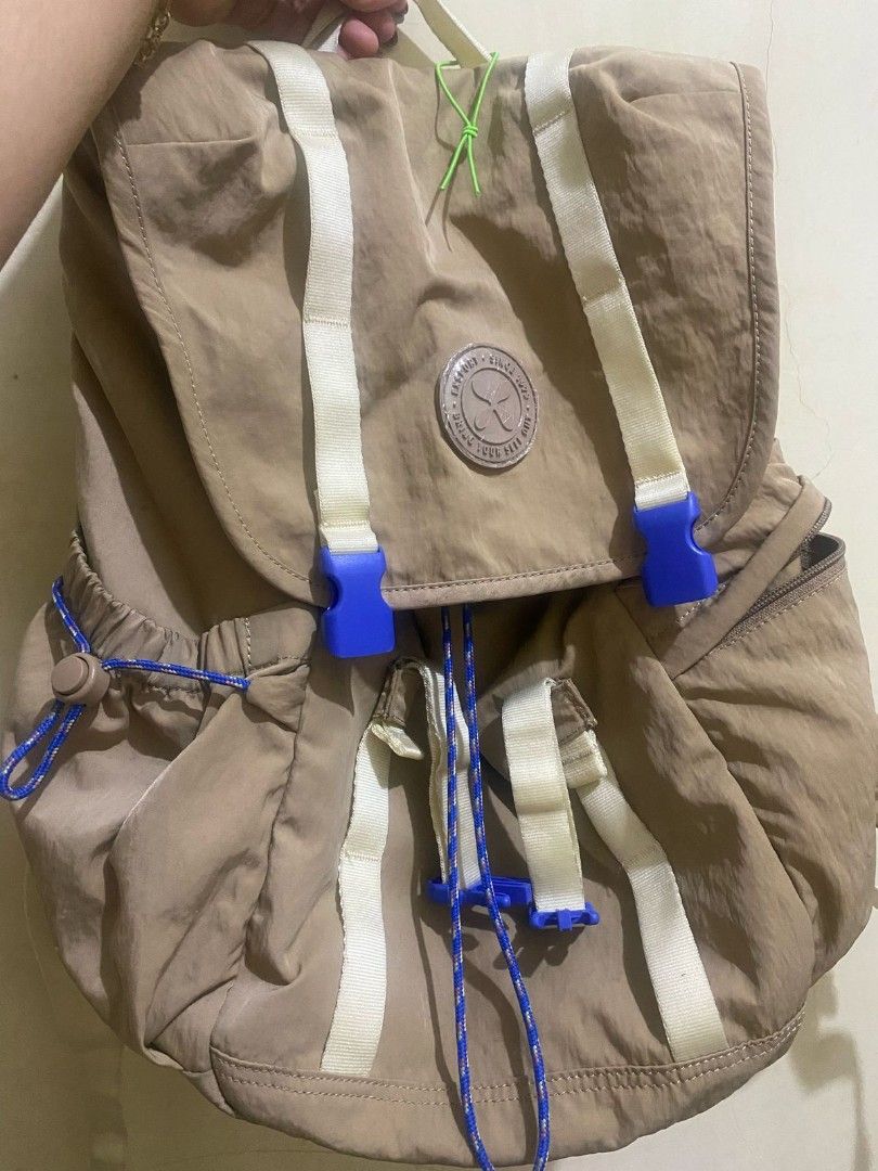 Backpack EXport (Kategori: Tas & Dompet Wanita) berada di Jakarta Selatan. Dikirim oleh jastiquee (ID iklan 1355058951, Gambar 3). Deskripsi: bekas pemakaian aslinya msh 600an.
