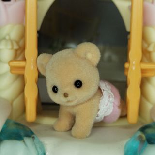 (Category: ) located in . Submitted by hasminakate (Listing ID 1354953305, Image 1). Description: .