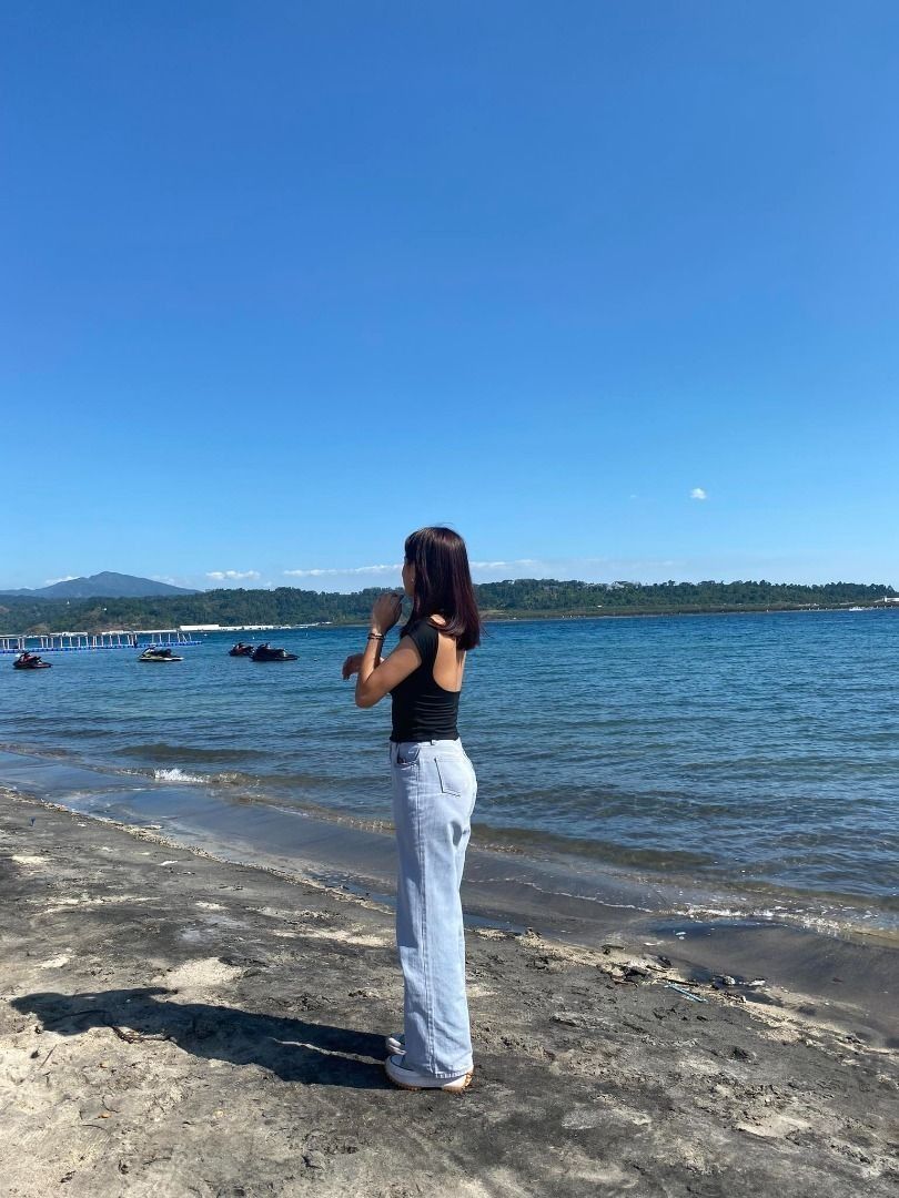 black sexy backless top (Category: Others Tops) located in San Pablo. Submitted by sellrie (Listing ID 1354936600, Image 3). Description: .