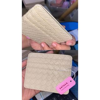 (Kategori: ) berada di . Dikirim oleh smollystuffs (ID iklan 1355019051, Gambar 1). Deskripsi: .
