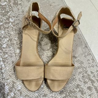 (Category: ) located in . Submitted by herdreamcloset (Listing ID 1354918862, Image 1). Description: .