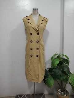 (Category: ) located in . Submitted by thriftolshoppiness (Listing ID 1355007782, Image 1). Description: .