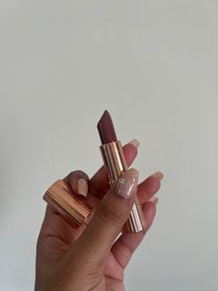 (Kategori: ) berada di . Dikirim oleh declutrishhh (ID iklan 1354997909, Gambar 1). Deskripsi: .