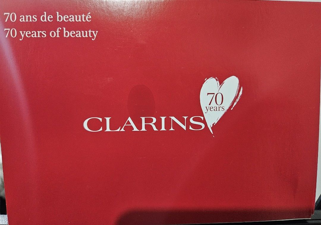 Clarins lip oil gift set (Category: Makeup) located in Santa Rosa. Submitted by acleancloset (Listing ID 1355016378, Image 2). Description: PLS READ: I only sell genuine, authentic items sourced from sprees in Aus, US & UK or Rustan's. Read my reviews for proof. No returns & exchanges, full payment required before items ships. Freebies not guaranteed. IF IN DOUBT OR LOWBALLING, PLS TRANSACT ELSEWHERE pls see pics for details retails at 3620php Li