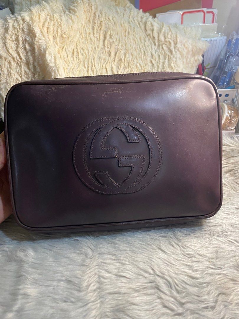 gucci pouch clutch (Category: Luxury Bags & Wallets) located in Antipolo. Submitted by prelovedcloseta (Listing ID 1355014033, Image 1). Description: auth gucci pouch or clutch purple preloved very spacious vintage.