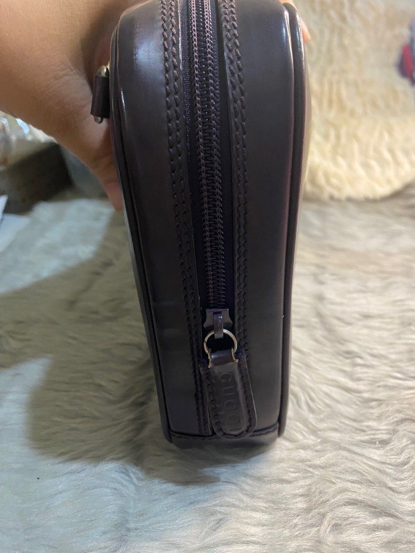 gucci pouch clutch (Category: Luxury Bags & Wallets) located in Antipolo. Submitted by prelovedcloseta (Listing ID 1355014033, Image 3). Description: auth gucci pouch or clutch purple preloved very spacious vintage.