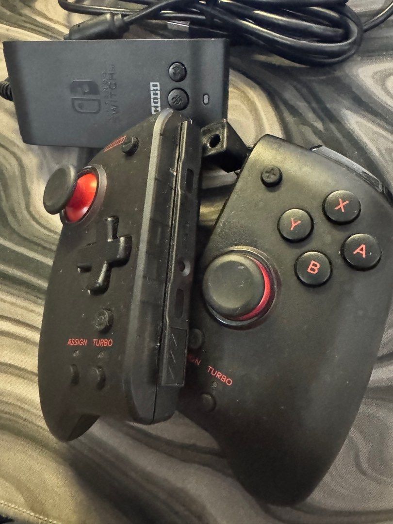 HORI WIRED SPLIT PAD PRO CONTROLLER for Nintendo Switch | WITH BOX (Category: Controllers) located in Manila. Submitted by new.style_ (Listing ID 1355021767, Image 3). Description: HORI WIRED SPLIT PAD PRO For Nintendo Switch and Nintendo Switch OLED only open for negotiation MOP: GCASH MOD: Lalamove or meet up (SM SAN LAZARO).