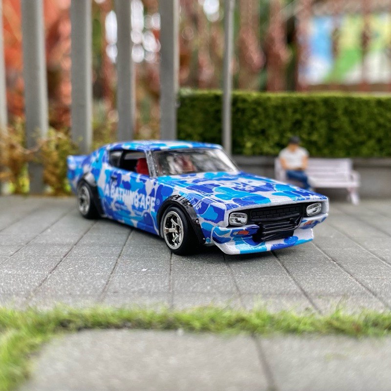 Hot Wheels Custom Nissan Skyline 2000 GTR Kenmeri LBWK x BAPE hotwheels ...