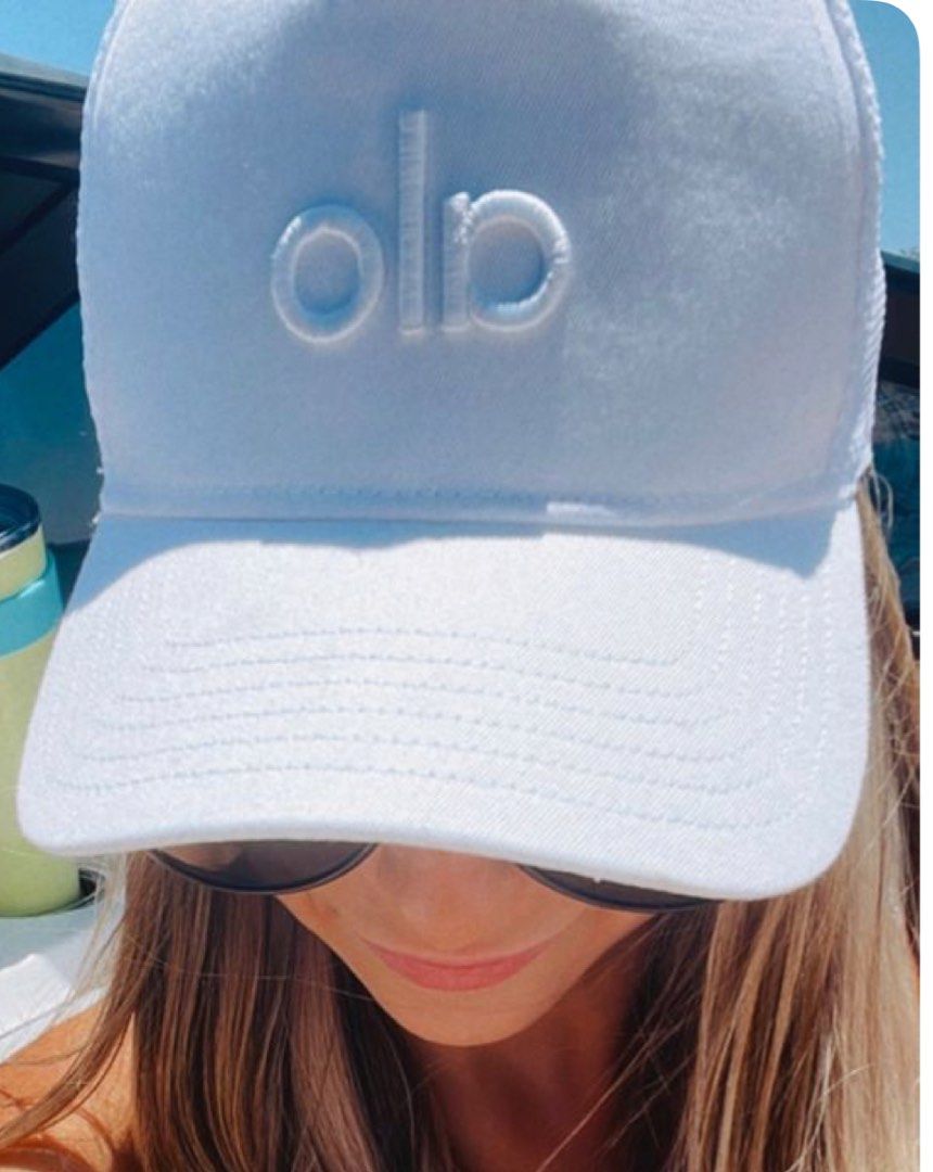 In Transit! Alo Baseball Cap in All White (Category: Hats & Beanies) located in Apalit. Submitted by shopforbrands1 (Listing ID 1354946588, Image 2). Description: .