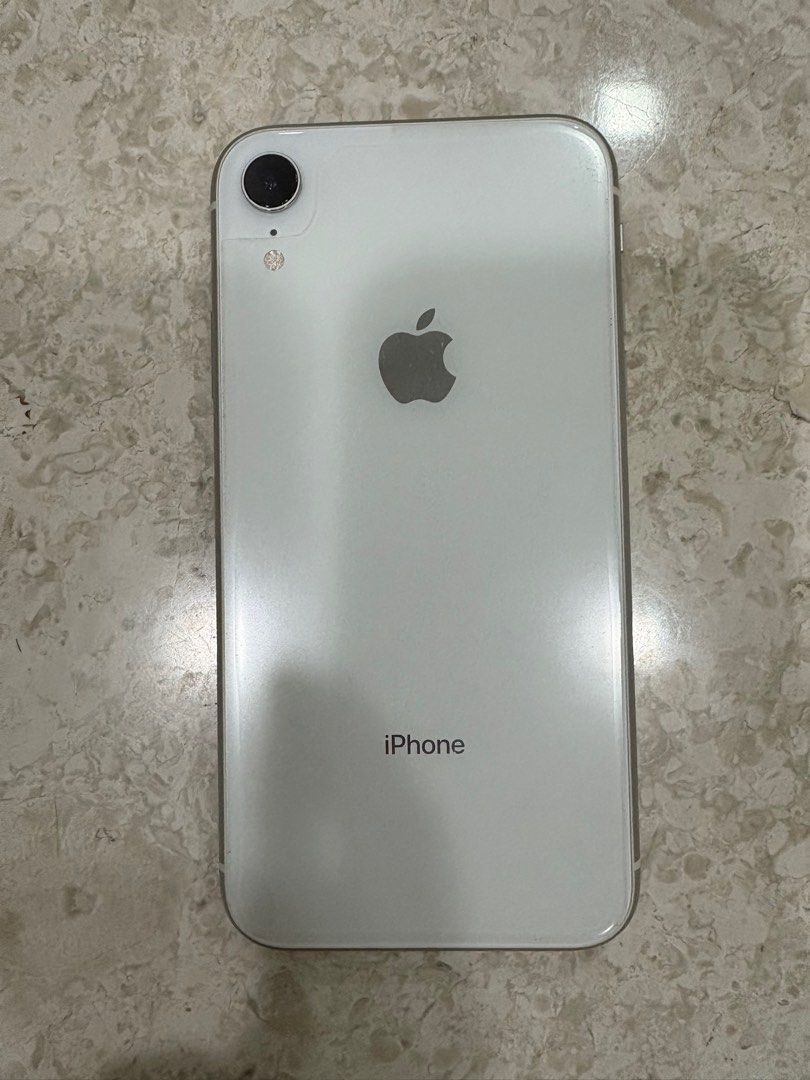 Iphone XR 128GB (Category: iPhone X Series) located in Pasig City. Submitted by shirley424 (Listing ID 1355029881, Image 2). Description: Battery Health 76% No other issues. With original and new charger/cable and earplugs. With front and back screen protector. With free silicone case. .