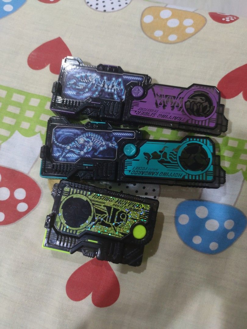 kamen rider 01 key, Hobbies & Toys, Toys & Games on Carousell
