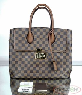 (Category: ) located in . Submitted by luxury_by_n-cash (Listing ID 1354985879, Image 1). Description: .