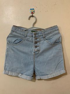 (Category: ) located in . Submitted by lemoooonnnn (Listing ID 1355075230, Image 1). Description: .