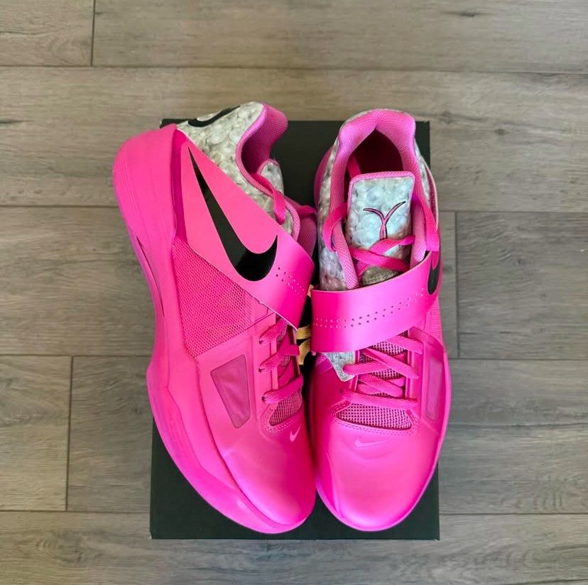 Nike KD 4 Aunt Pearl (2024) (Category: Sneakers) located in Manila. Submitted by solefindsphilippines (Listing ID 1355037060, Image 3). Description: Nike KD 4 Aunt Pearl (2024) Available Sizes: 7.5/ 8/ 8.5/ 9/ 9.5/ 10/ 10.5/ 11 Men’s Price: 6,999 to 7,499 only Brand new All of our items are 100% Authentic/ Legit/ Original How to Order? Message us now!📩 Follow us on FB, IG and Tiktok: @SoleFindsPhilippines #nike #nikeph #nikebasketball #kd4 #aunt