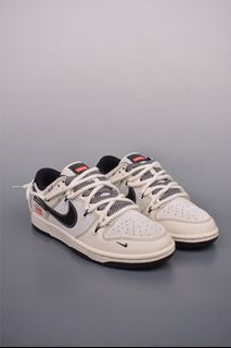 (Category: ) located in . Submitted by outlet.sneaker.shop (Listing ID 1354932107, Image 1). Description: .