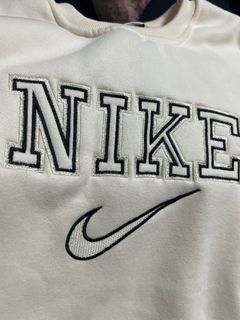 nike vintage cream sweater