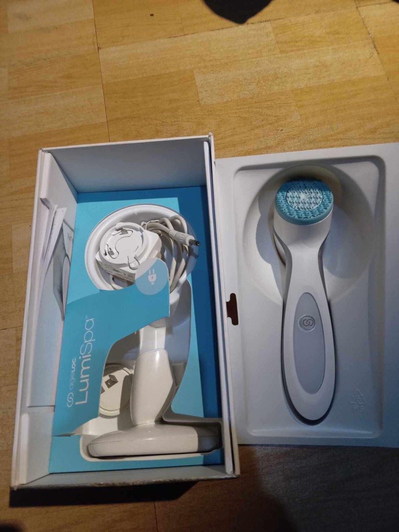 Nuskin Lumispa (Category: Face Care) located in Balagtas. Submitted by ibeautyph (Listing ID 1355023269, Image 3). Description: Lumispa NewSkin Used once Rfs: need cash original price 14,000 pm for info.