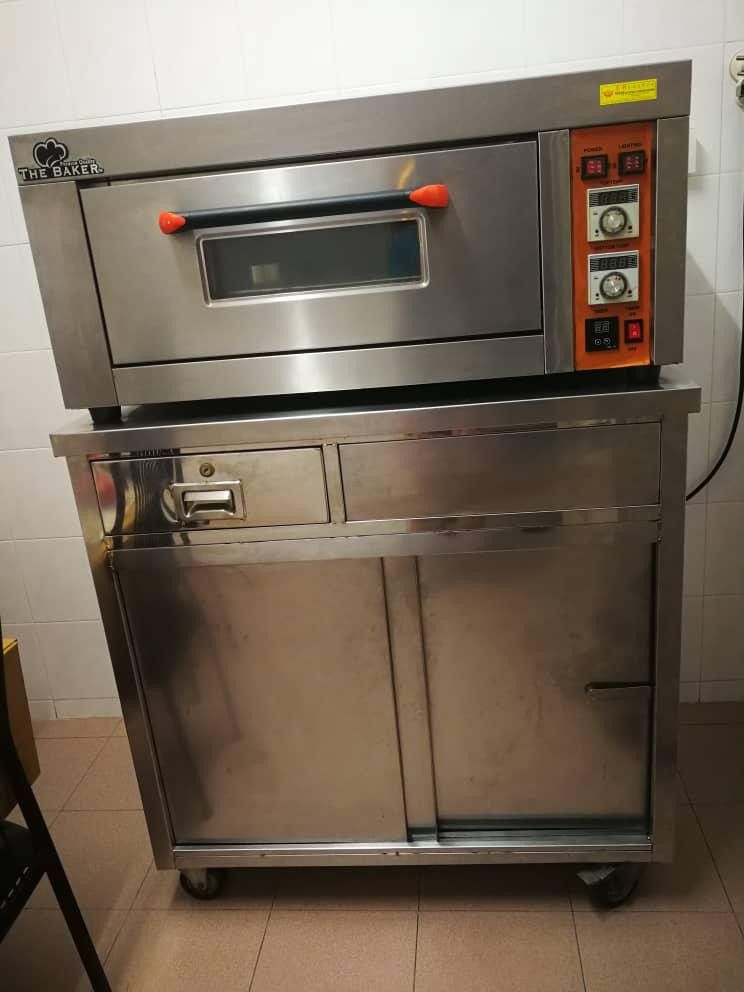 Oven