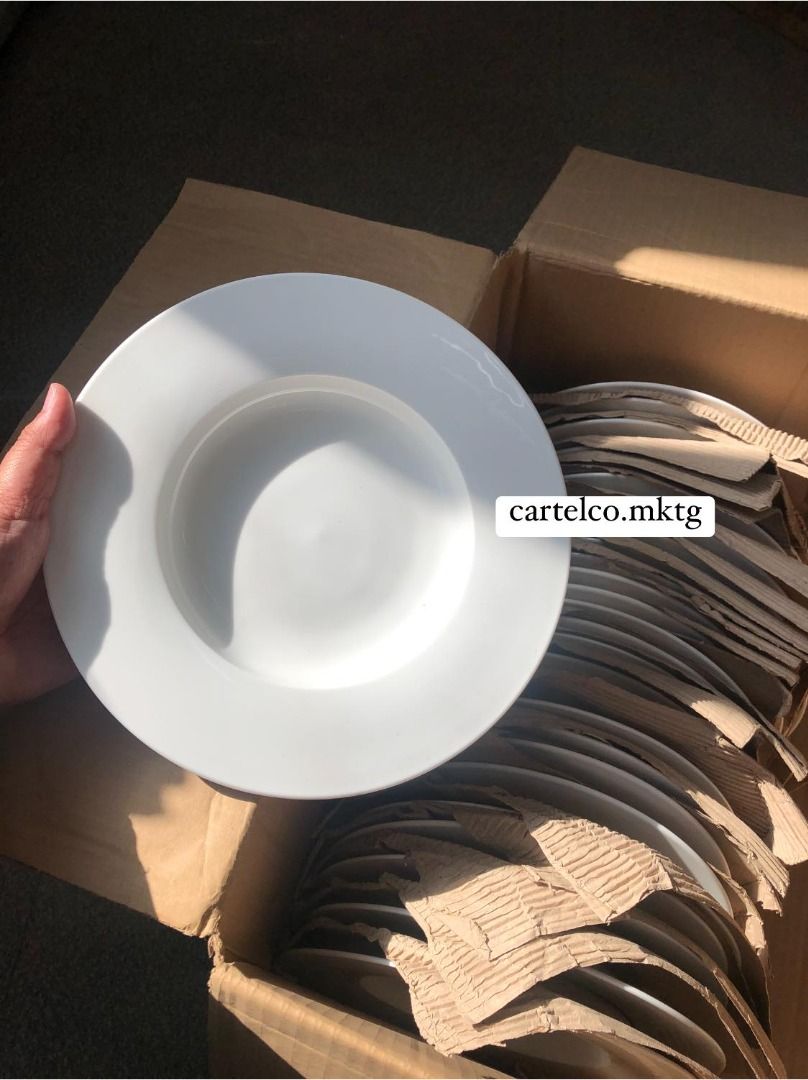PASTA PLATE WHITE, SOUP PLATE, DEEP PLATE (Category: Dinnerware & Cutlery) located in Manila. Submitted by cartelcomnl (Listing ID 1354963772, Image 1). Description: PASTA PLATE 9.5 SOUP PLATE WHITE DEEP PLATE FOR RESTAURANT USE WHOLESALE .