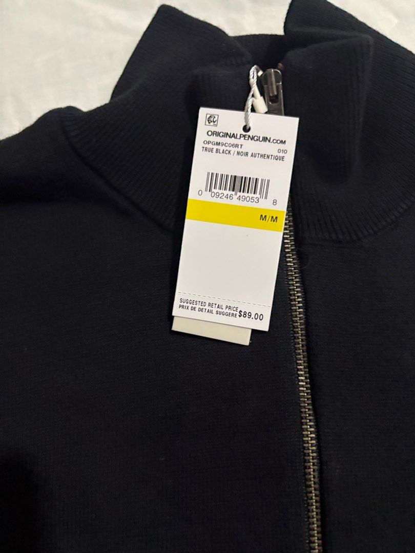 Penguin Quarter Zip [brand new] (Category: Coats, Jackets and Outerwear) located in Quezon City. Submitted by john9642 (Listing ID 1355076863, Image 2). Description: Size M Brand new with tags.
