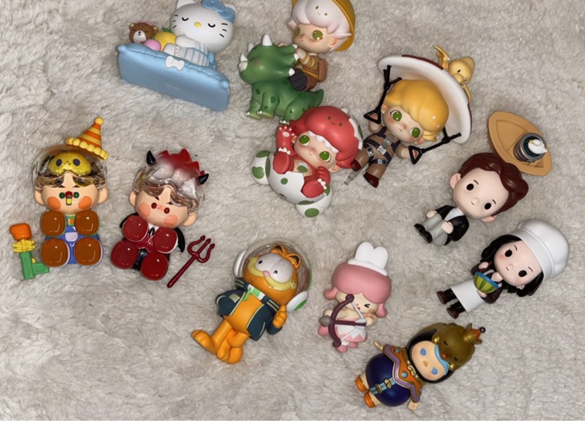 Popmart Dimoo dinosaur pino jelly pucky tea time Sanrio friends ...