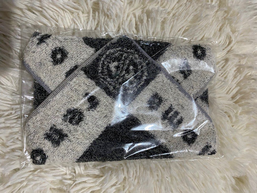 Renoma Brand Face Towel (Category: Sanitary Hygiene) located in Bulacan. Submitted by rich2545 (Listing ID 1355005194, Image 2). Description: .
