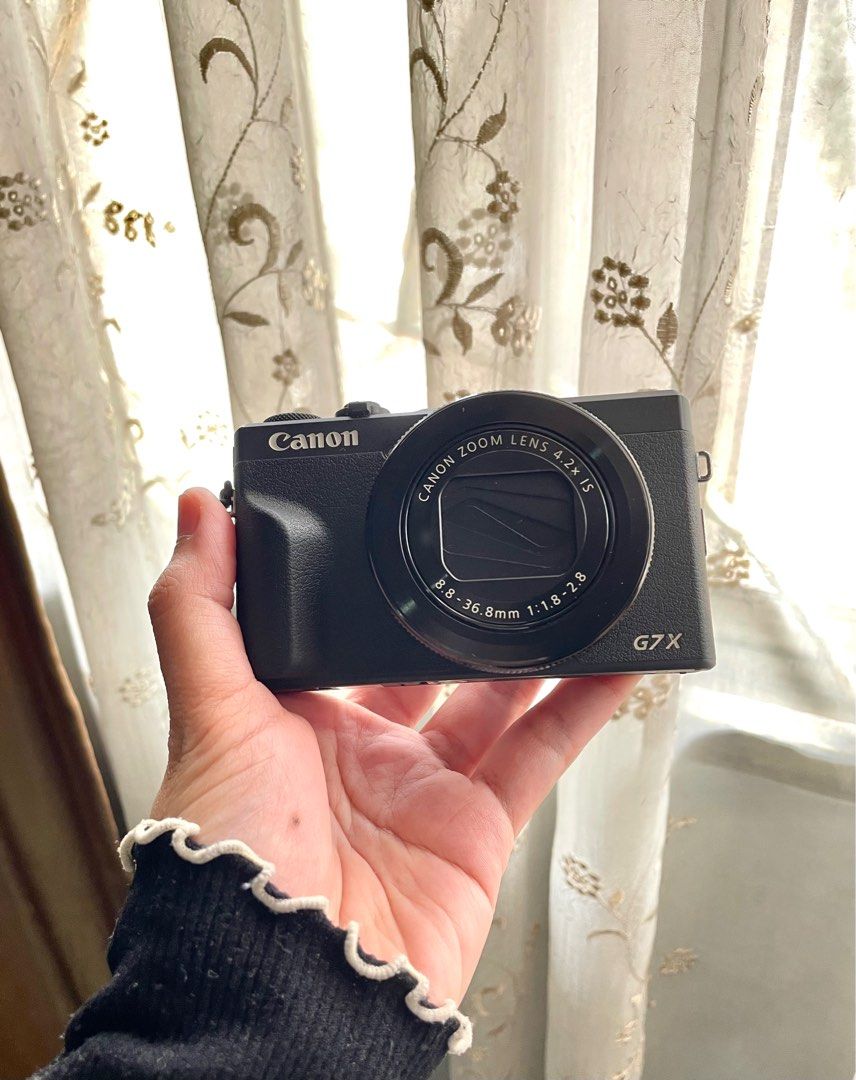 RENT Camera Canon G7X Mark III (S’GOR & KL/DELIVERY) (Category: Cameras) located in Puchong. Submitted by hanahasbullah (Listing ID 1354995555, Image 1). Description: ws 0178481024📞 Rented items include: 1. Camera Canon G7X Mark III 2. Batteries 3. SD Card 64GB 4. Charger 5. Casing TnC - RM50 per day - Meet up Mon - Fri: Taman Kinrara Puchong Sat: Shah Alam Sun: Keramat AU5 - Delivery : Lalamove rate - Deposit rm150. It will be refunded after co