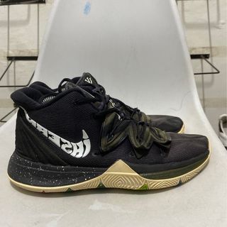 (Kategori: ) berada di . Dikirim oleh arkenz_sneakers.id (ID iklan 1355064390, Gambar 1). Deskripsi: .