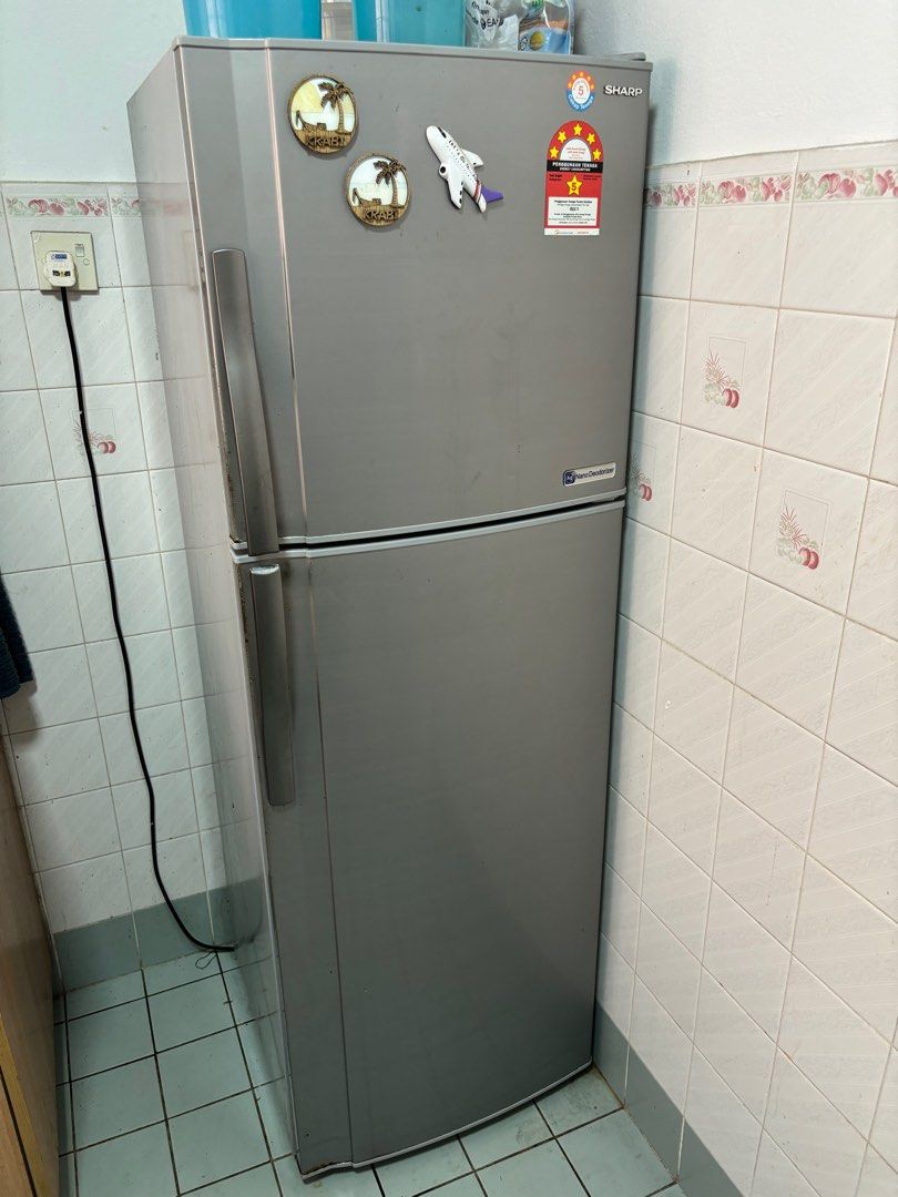 Sharp fridge (Category: Other Home Appliances) located in Petaling Jaya. Submitted by mabashop (Listing ID 1355003193, Image 1). Description: Sharp fridge for sale - works fine - sejuk mantap - nak pindah - done cleaning (refer picture) .