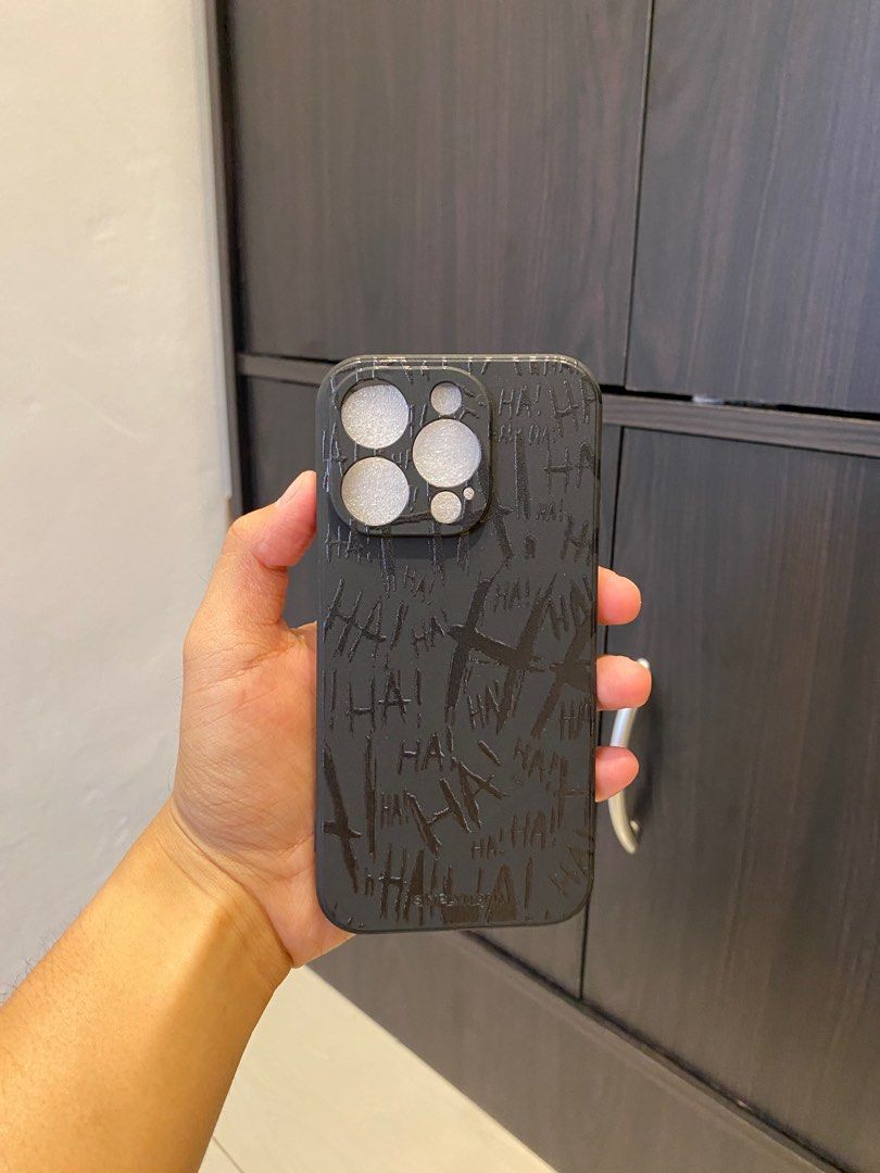 SimplyMdrn Brand iPhone 15 Pro Cases (Category: Cases & Sleeves) located in Caloocan City. Submitted by fddpy (Listing ID 1354997773, Image 2). Description: Selling this Simply Mdrn Brand iPhone 15 Pro cases for 300 EACH - Never been used. - Bought it for 1,500. You can check their site. - Lalamove or LBC only. Meet up if malapit. .
